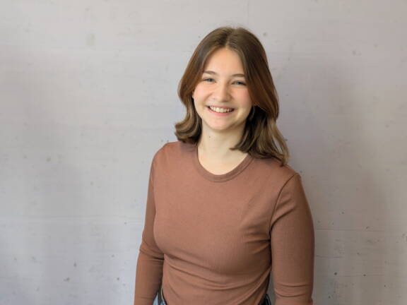 pxl_20251007_075645427.portrait2.jpg pxl_20251007_075645427.portrait2.jpg