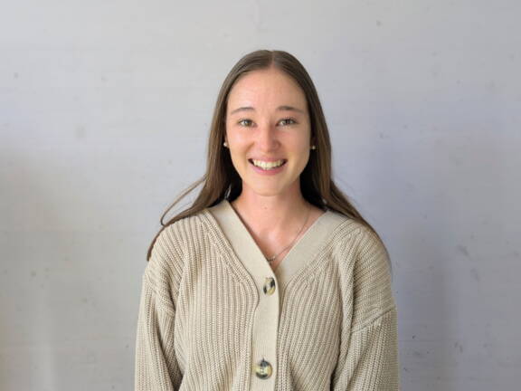 pxl_20250915_074556197.portrait2.jpg pxl_20250915_074556197.portrait2.jpg